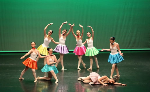 The dance group.