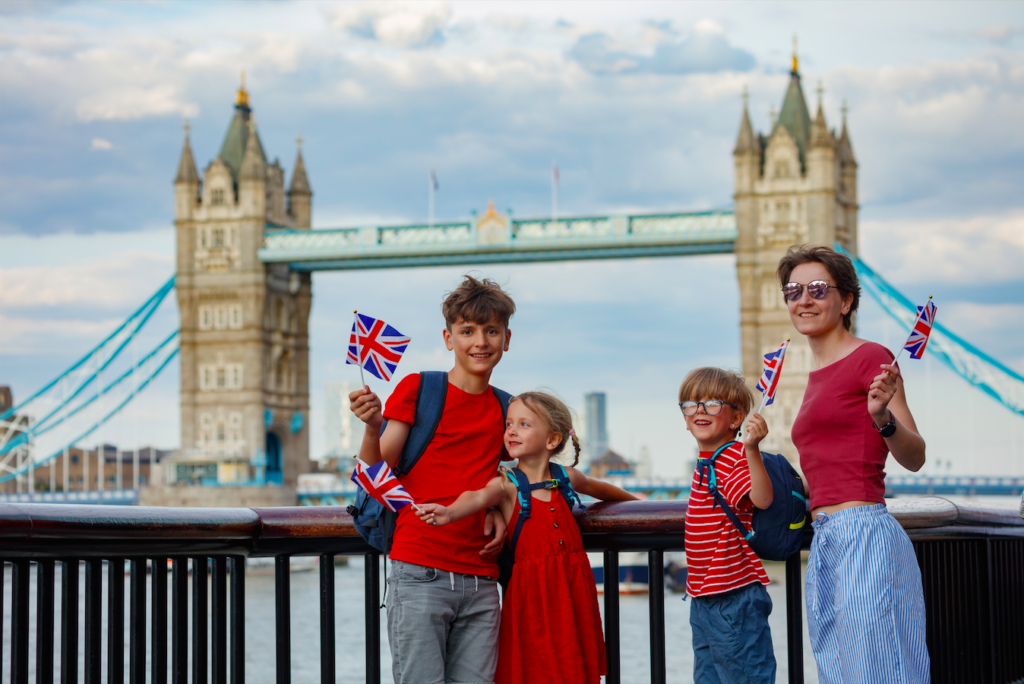 Up to €15,000 for a term in England: Spanish families invest in English skills
