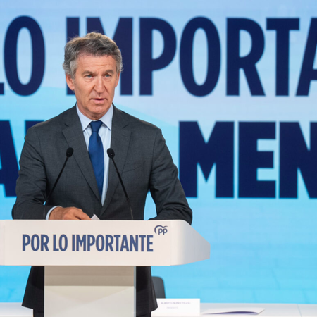 PP leader Alberto Nuñez Feijóo during a speech