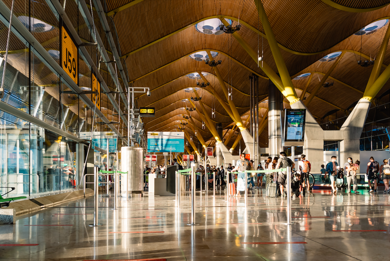 Madrid-Barajas introduces 3D scanners: What it means for manual checks at security control