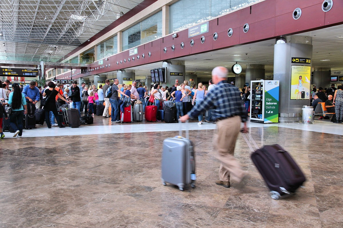 Flying To Spain? You May Skip Airport Queues Under New Ees Rule
