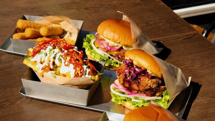 Brodernas burgers, dirty fries and sides marbella