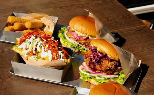 Brodernas burgers, dirty fries and sides marbella