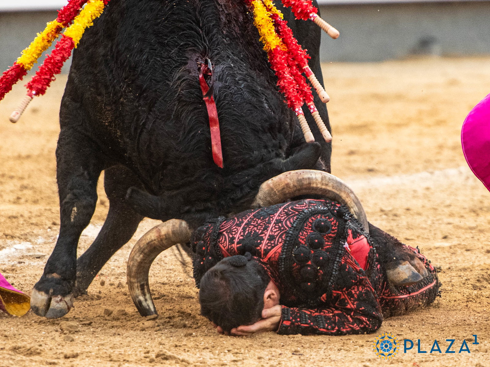 Las Ventas Goring: Banderrillero Raúl Ruiz Seriously Injured In Madrid Bullfight