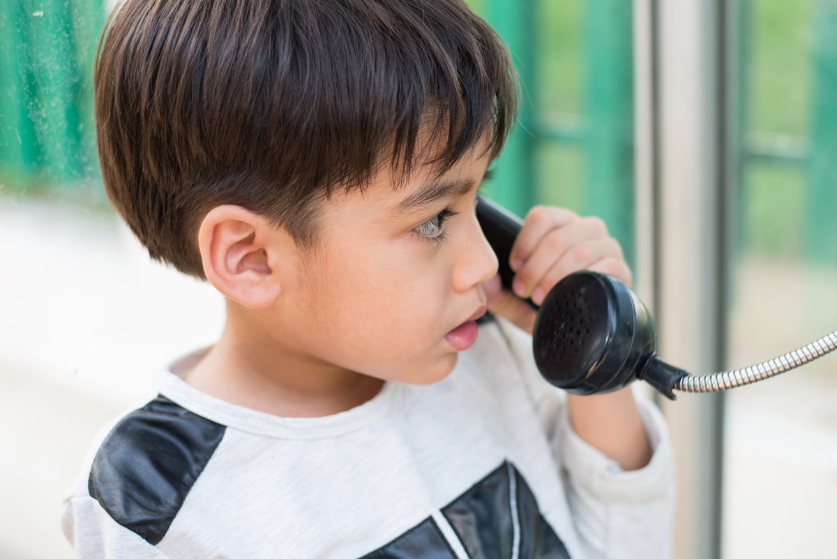 Spain launches a new way for children to call parents without smartphones