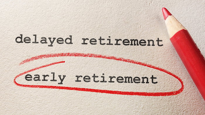 The words “early retirement” circled in red beside “delayed retirement” on a document about pension and retirement planning.
