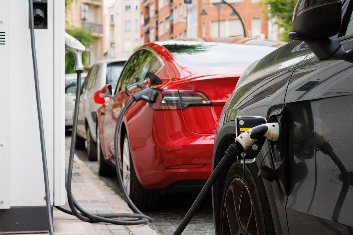 Drivers in Spain can now get up to €5,500 off a new car immediately