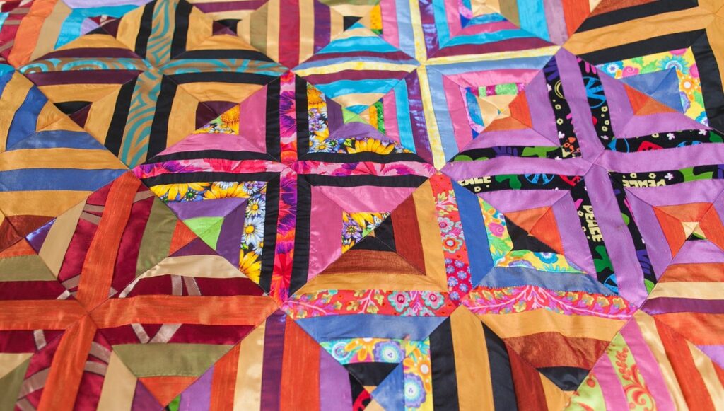 Estepona holds first Patchwork meeting with free entry, exhibitions, and a charity bar