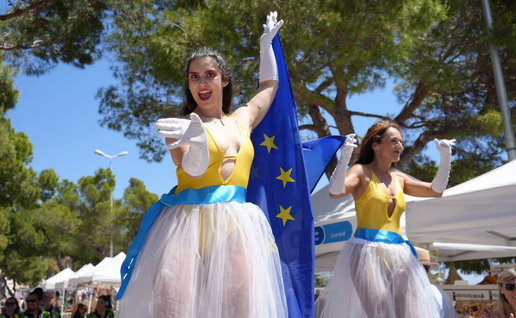 Crowds gathered during Europe Day celebrations in Palmanova
