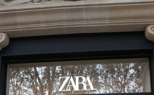 Luxury shopping district rent prices