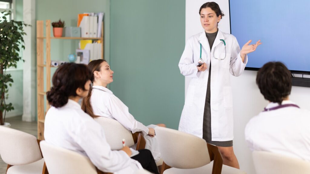 Spain turns away 6,000 doctors despite growing healthcare crisis