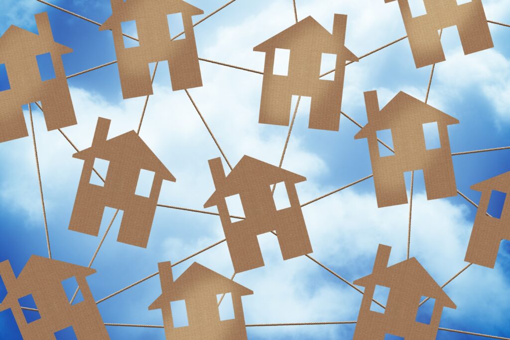 Short-term rentals and homeowners’ associations. Navigating Spain’s legal maze.