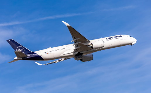 Lufthansa flight leaving Munich Airport.