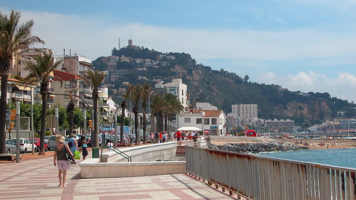 Walking on Spanish promenade