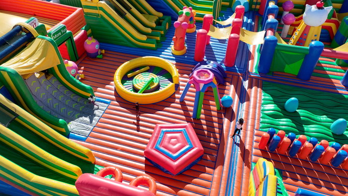 FUNBOX the world's largest inflatable park