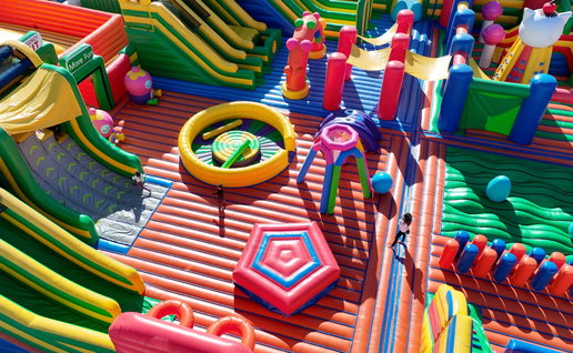 FUNBOX the world's largest inflatable park