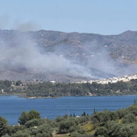 Wildfire breaks out near Viñuela in Malaga Province.
