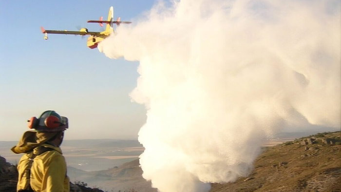 aircraft for water drops.