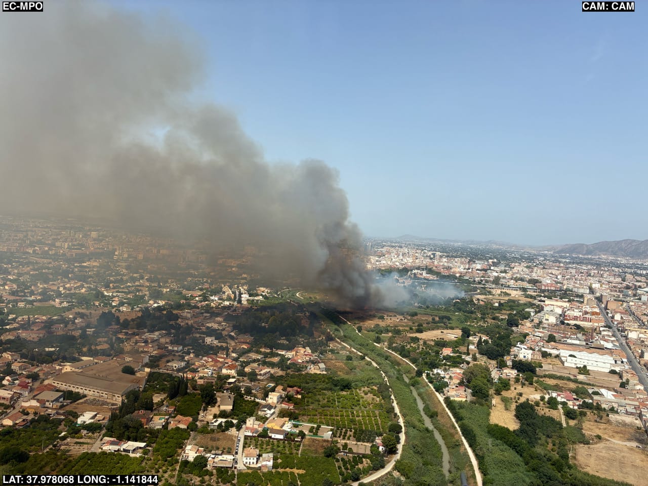 Einwohner von Murcia wegen erneut aufflammenden Feuers evakuiert - ...