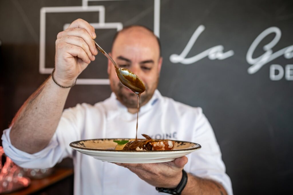 La Galeria de la Mirada offers memorable dining with spectacular sea views in La Zenia