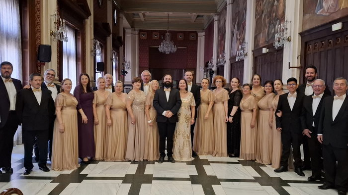 Costa Blanca music lovers can enjoy choral favourites and Queen classics.