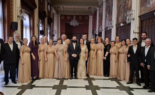 Costa Blanca music lovers can enjoy choral favourites and Queen classics.
