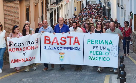 Periana comes together to demonstrate.