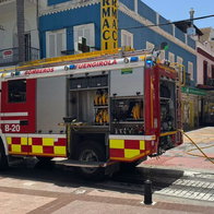 Fuengirola fire teams arrive at the scene.