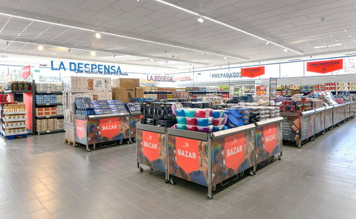Inside the new Aldi.
