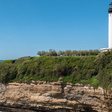 Two divers die near Biarritz