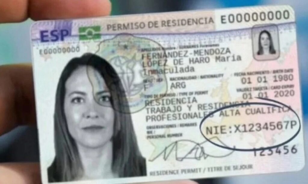 Businesses in Spain could face €100,000 fines for copying your ID