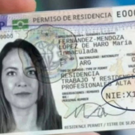 Spanish residence permit card showing personal identity details, as businesses in Spain are warned over copying customers' ID documents.