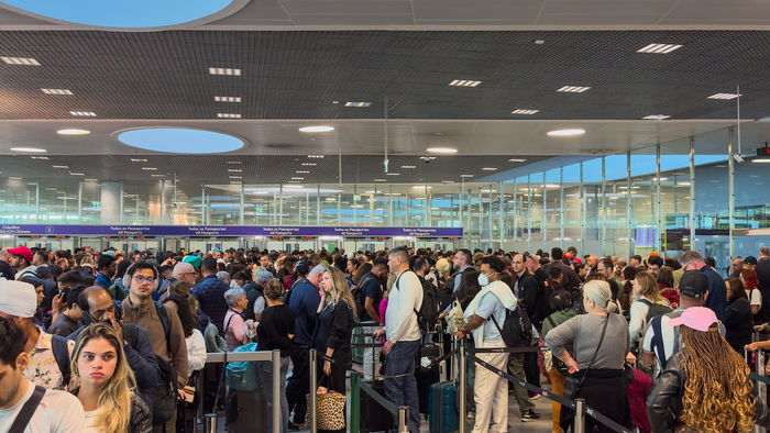 Long queues at an airport