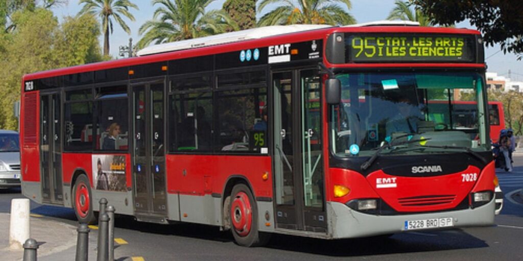 Big boost for commuters as Valencia extends travel discounts