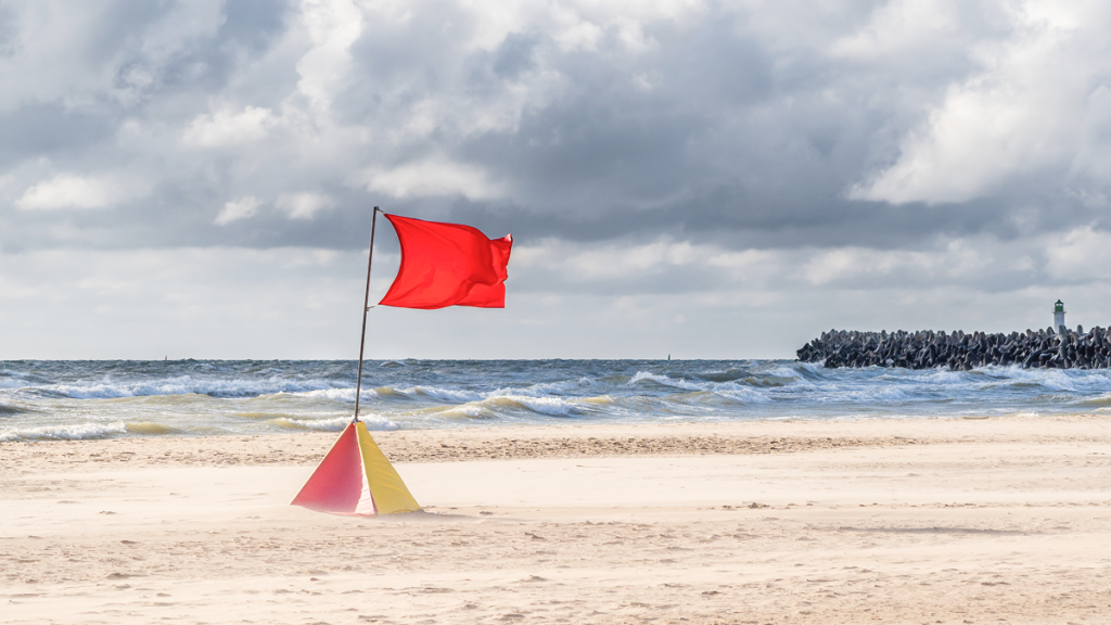 Spain swimmers warned after 13 drowning deaths in one weekend