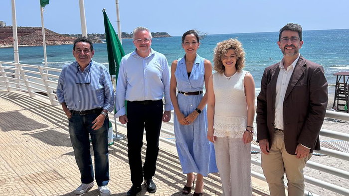 Orihuela Costa joins Green Flags campaign as cricket facility plans advance.