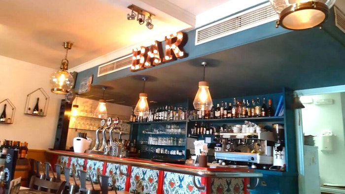 Inside De La Mar
