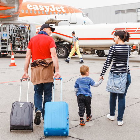 Spain lodges complaint against double fee luggage
