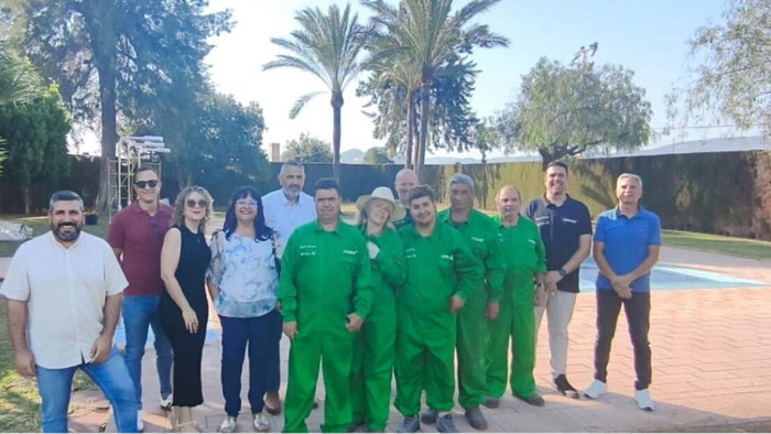 El Verger gardeners prep green spaces for summer
