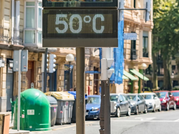 A street display in Spain showing a temperature of 50°C during an extreme heatwave.
