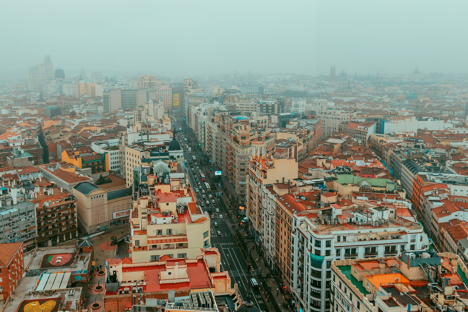 Millionen Menschen in Spanien atmen verschmutzte Luft, da Städte die ...