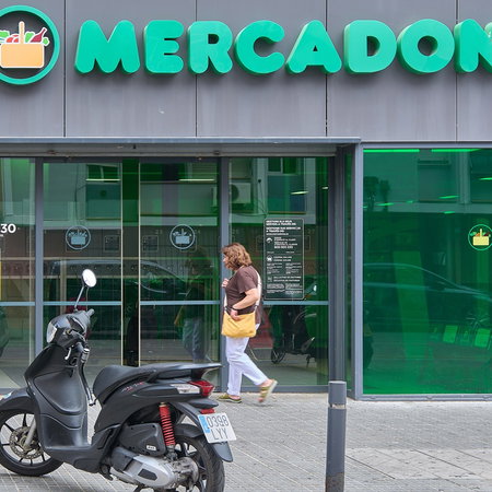 Mercadona supermarket entrance in Spain as the retailer prepares to extend opening hours and reopen selected stores on Sundays during the summer season.