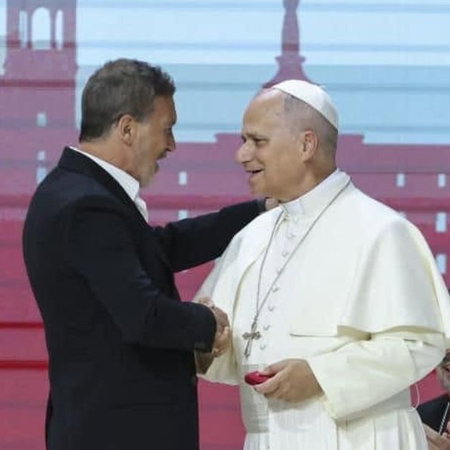 Antonio Banderas and Pope Leo