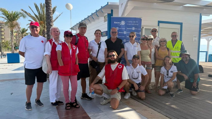 Community clean-up organised by Rotary and Red Cross