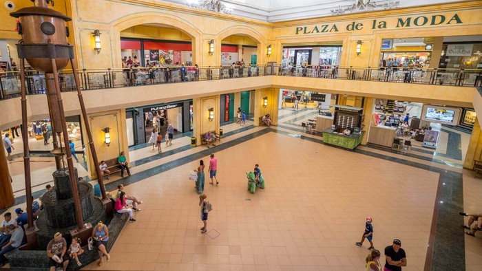 Inside El Ingenio shopping centre.