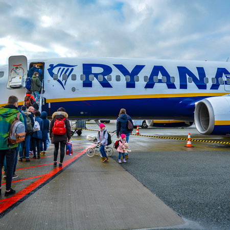 Boarding a Ryanair flight with kids