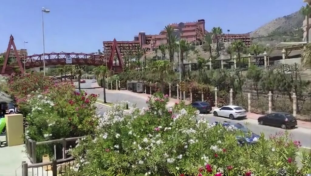British couple sentenced in Spain for abandoning three children at hotel