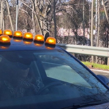 Car with many V16 beacons