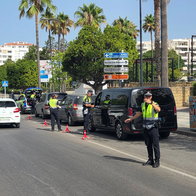 Marbella police checking drivers cracking down on alcohol and drug use behind the wheel.