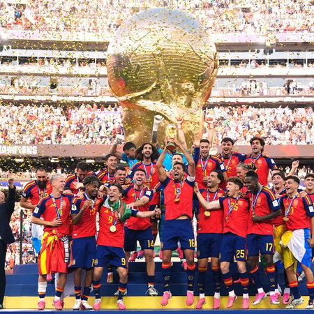Spain lift the trophy at the 2026 FIFA World Cup
